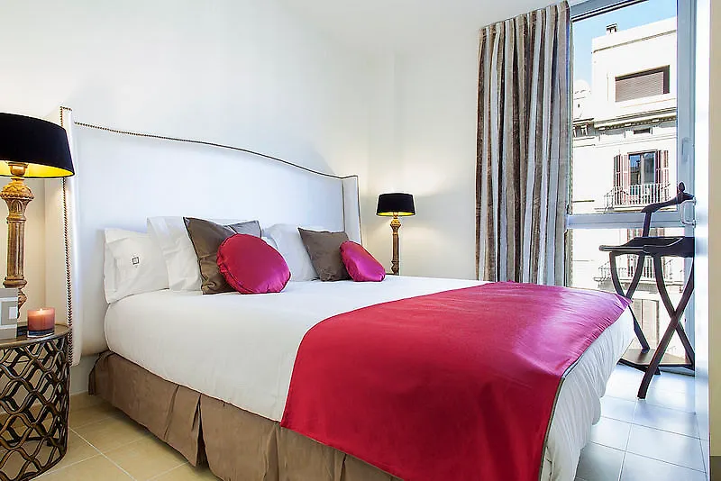 Splendom Suites Pau Claris Barcelona