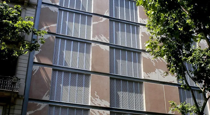 Splendom Suites Pau Claris Barcelona 4*,