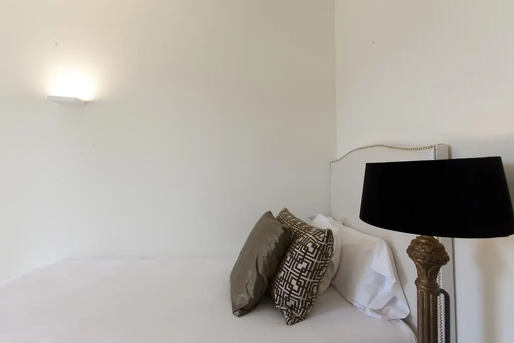 Splendom Suites Pau Claris Barcelona Aparthotel
