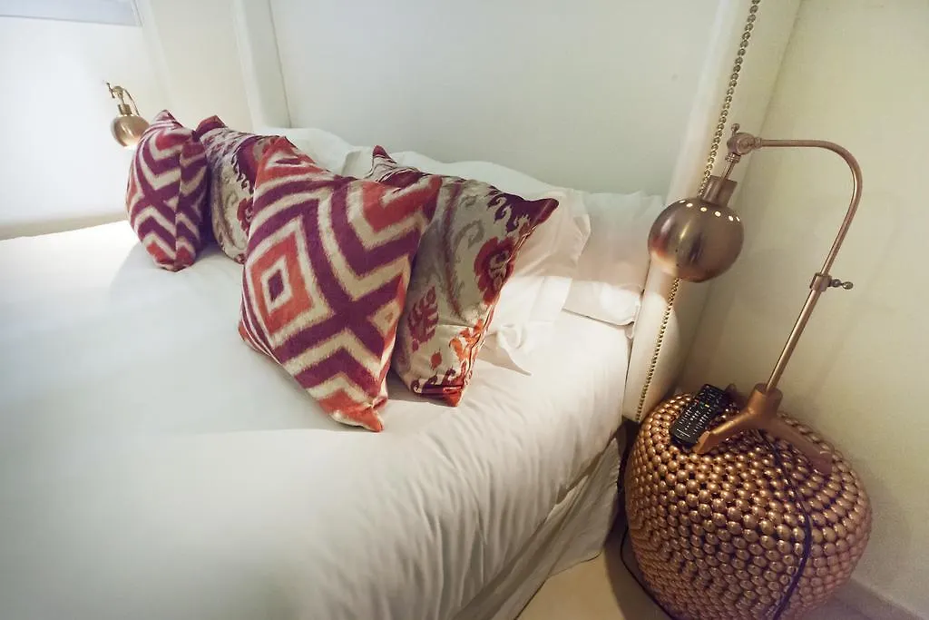 Splendom Suites Pau Claris Barcelona