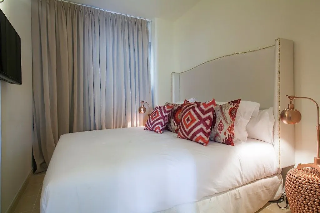 Splendom Suites Pau Claris Barcelona