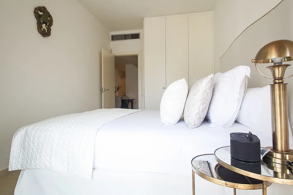 Splendom Suites Pau Claris Barcelona Aparthotel