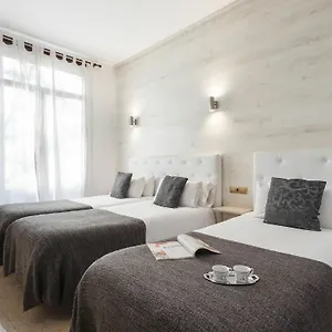 3* Hotel apartamentowy Rambla108