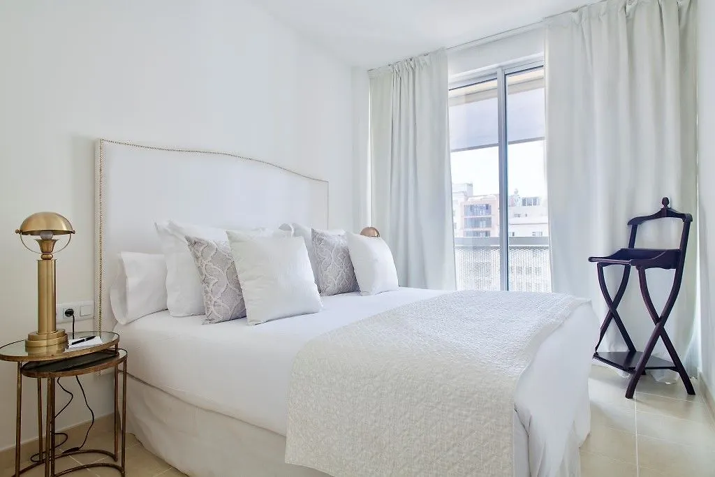 Splendom Suites Pau Claris Barcelona 4*,  Spain