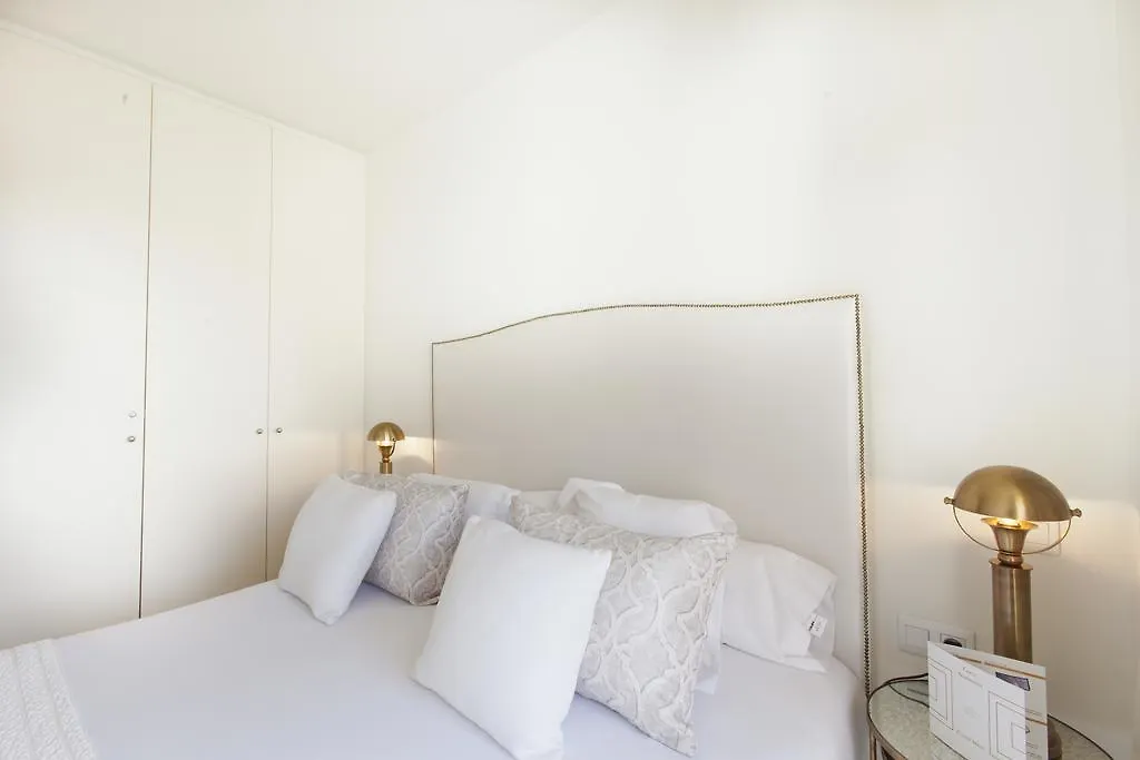 Aparthotel Splendom Suites Pau Claris Barcelona